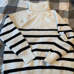 Amazon sweater. Size M